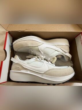 Nike Women's Waffle Debut in ivory and cream, sz 6.5